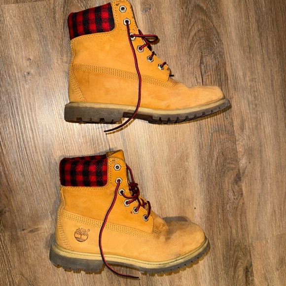 RARE authentic timberland boots checkered red plaid wheat nubuck 7.5 - Picture 2 of 14